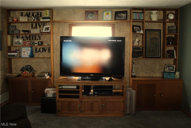 230 Rivercrest Dr, Coshocton, OH 43812 - view of carpeted living room