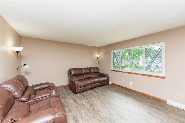 29431 Fairway Blvd, Willowick, OH 44095 - living area with light wood-style floors