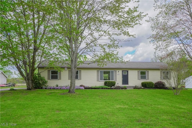 10123 Minyoung Rd, Ravenna, OH 44266 - photo 1