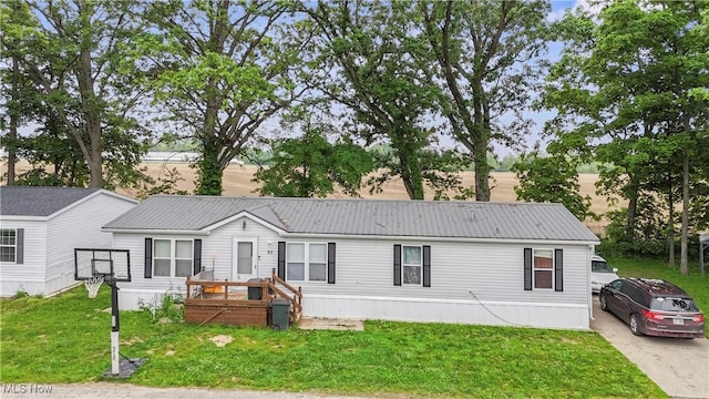 3764 US Highway 224 E Lot 92, Greenwich, OH 44837 - manufactured / mobile home featuring a front yard and metal roof