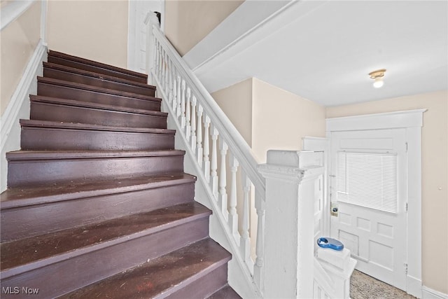 832 Wellman Ave SE, Massillon, OH 44646 - stairs featuring baseboards