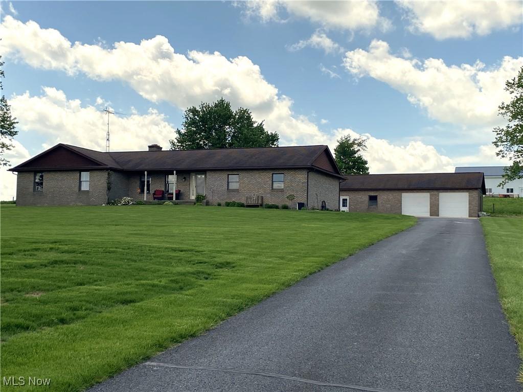14035 Dover Rd, Apple Creek, OH 44606 - photo 1