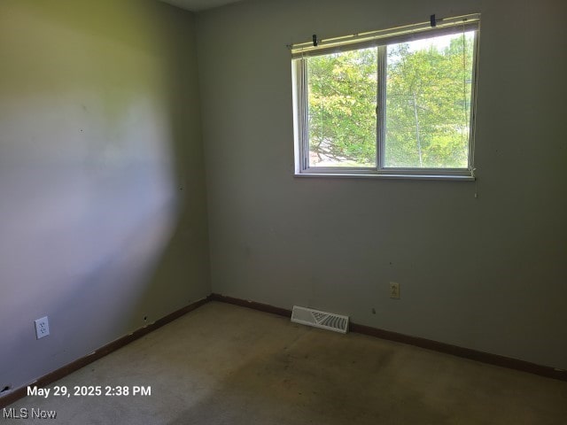 982 Hadcock Rd, Brunswick, OH 44212 - carpeted spare room with baseboards