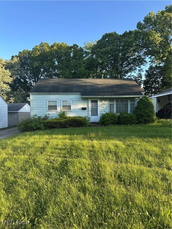 1937 Highlawn Ave, Youngstown, OH 44509 - photo 1