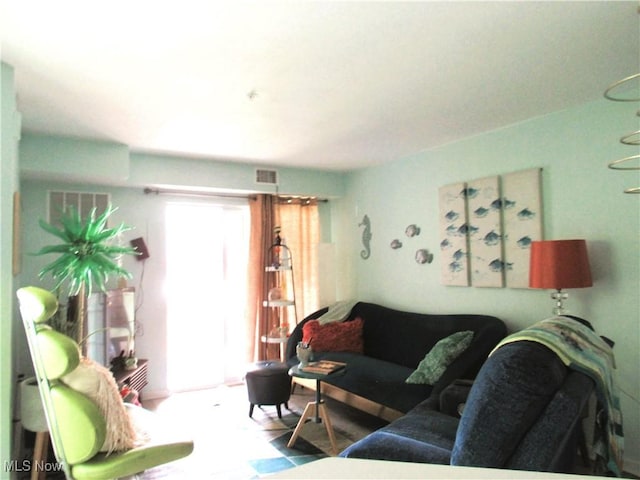 23002 Chandlers Ln Unit 101, Olmsted Falls, OH 44138 - view of living area