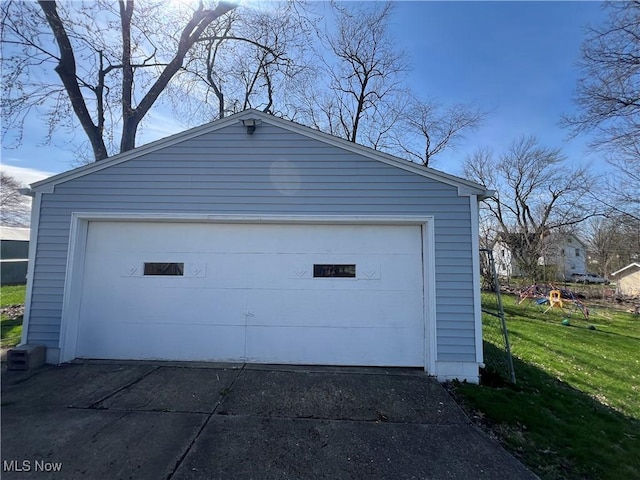 764 Jones St, Hubbard, OH 44425 - view of detached garage