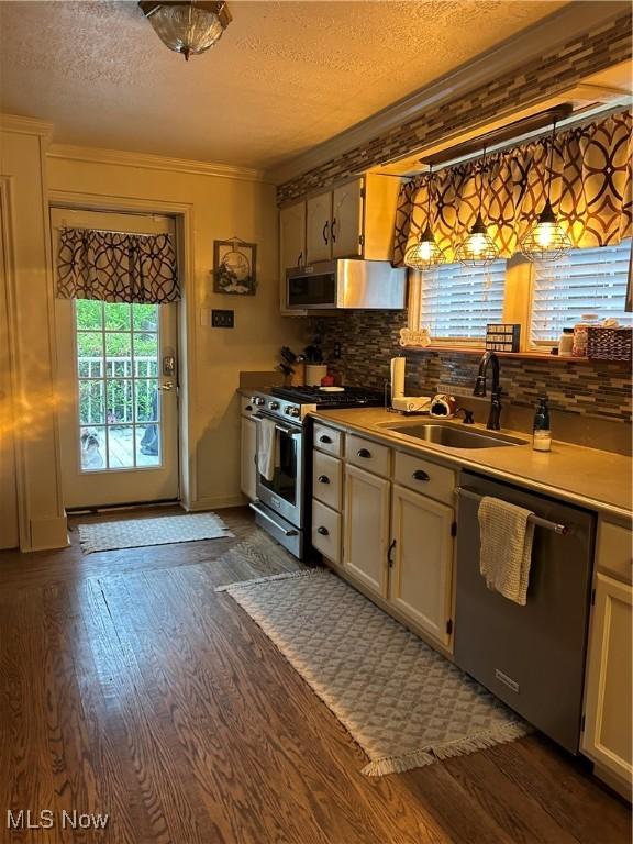3857 Marion Ave, Weirton, WV 26062 - photo 3