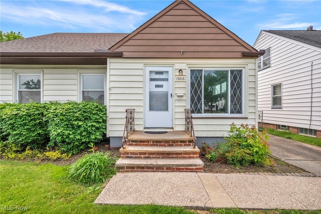 13616 Woodward Blvd, Garfield Heights, OH 44125 - photo 1