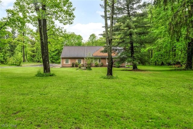 13443 Lakewood Dr, Chesterland, OH 44026 - photo 1