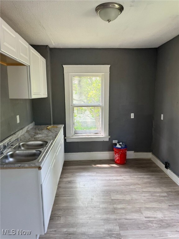 650 E 93rd St, Cleveland, OH 44108 - photo 12