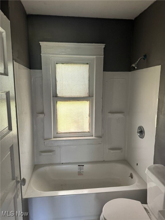 650 E 93rd St, Cleveland, OH 44108 - photo 16