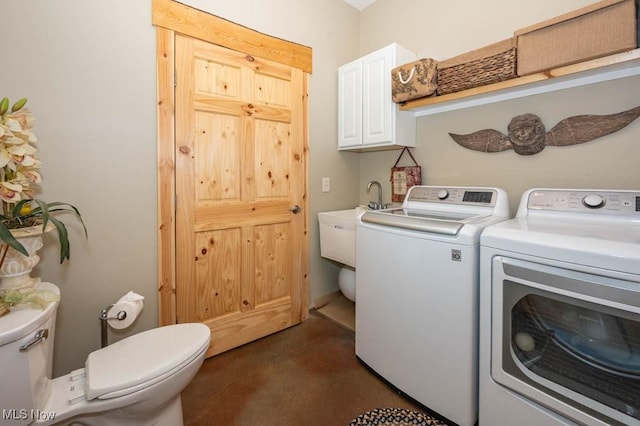24416 Mountz Rd, Homeworth, OH 44634 - laundry room featuring washing machine and clothes dryer