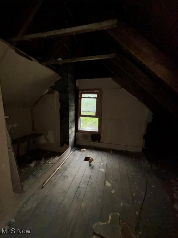 11226 Greenwich Ave, Cleveland, OH 44105 - view of attic