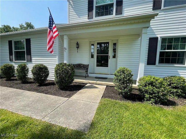 180 Atterbury Blvd, Hudson, OH 44236 - property entrance with covered porch