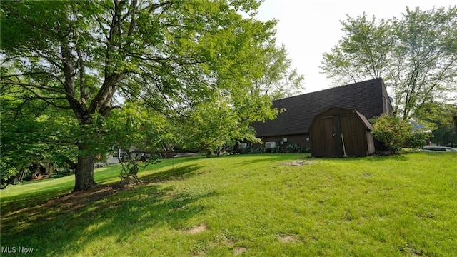 62253 Forestview Dr, Cambridge, OH 43725 - view of green lawn