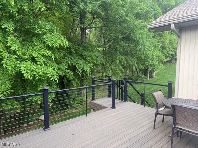 4340 Castlegate Blvd, Uniontown, OH 44685 - view of deck