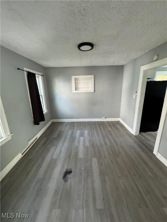 12704 Rexwood Ave, Garfield Heights, OH 44105 - photo 3