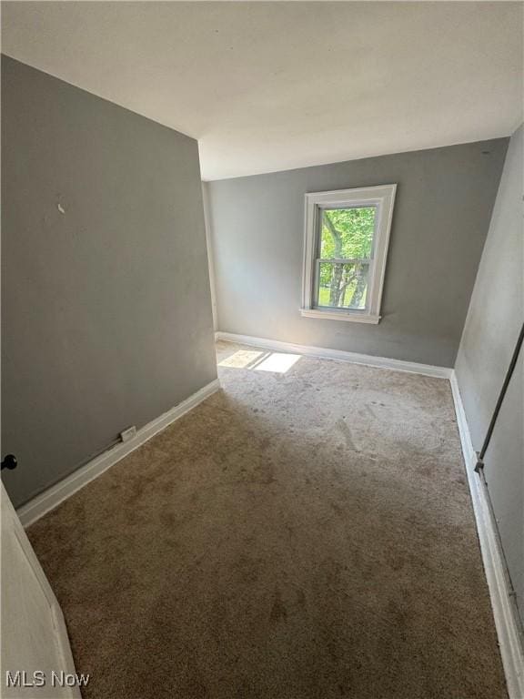 12704 Rexwood Ave, Garfield Heights, OH 44105 - photo 7
