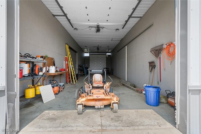 5495 Meese Rd NE, Louisville, OH 44641 - view of garage