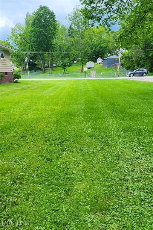 Walnut St, Wintersville, OH 43953 - photo 4