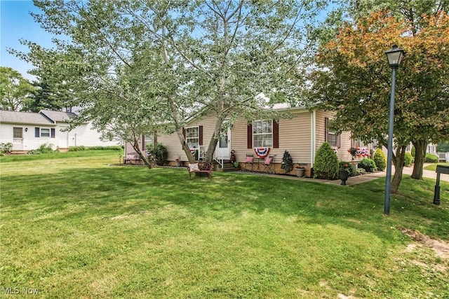 1270 S Lincoln Ave Unit A, Salem, OH 44460 - manufactured / mobile home featuring a front lawn