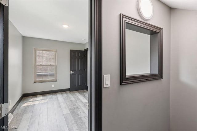 322 N Bayshore Dr Unit 3, Columbiana, OH 44408 - spare room with wood finished floors, baseboards, and recessed lighting