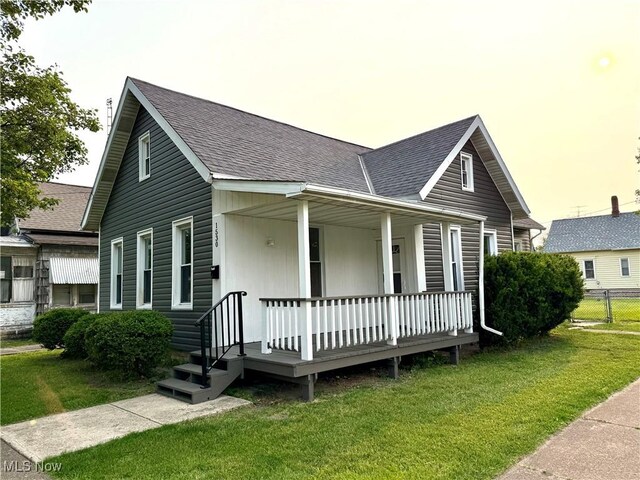 1530 Lindsley St, Sandusky, OH 44870 - photo 2