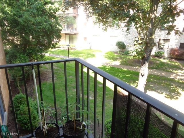 16395 Heather Ln Unit 201, Middleburg Heights, OH 44130 - view of balcony
