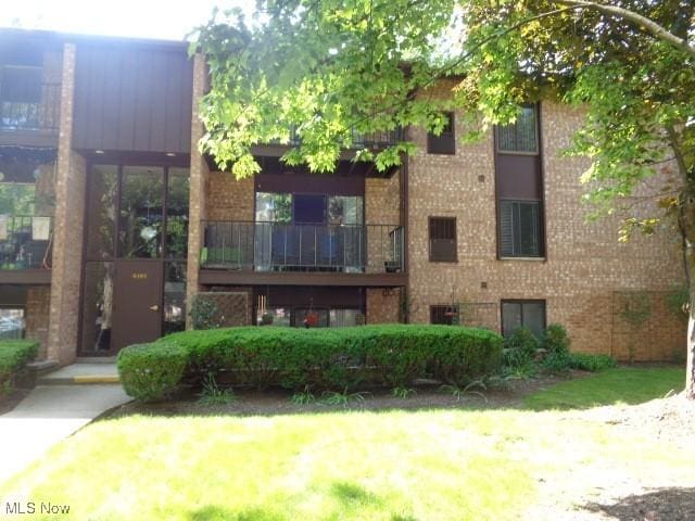 16395 Heather Ln Unit 201, Middleburg Heights, OH 44130 - view of building exterior