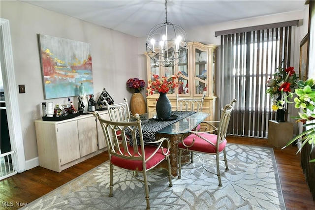 3053 E Market St, Warren, OH 44483 - dining area with a chandelier and wood finished floors