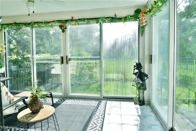 3053 E Market St, Warren, OH 44483 - view of sunroom / solarium