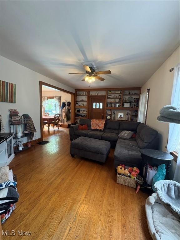 803 N 7th St, Cambridge, OH 43725