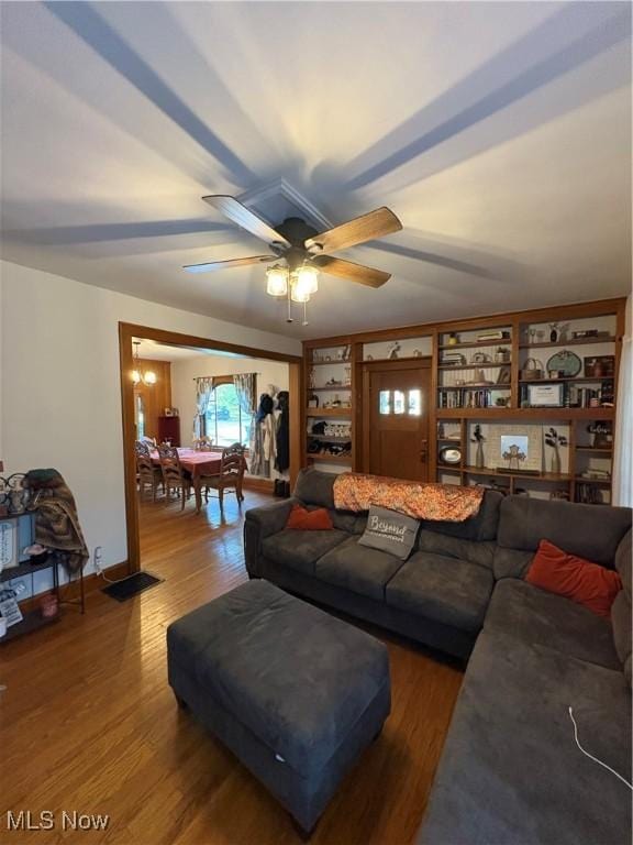 803 N 7th St, Cambridge, OH 43725