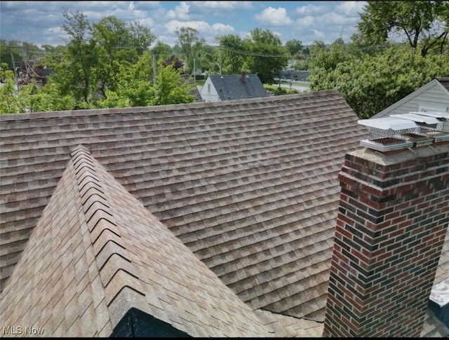 351 E 197th St, Euclid, OH 44119 - exterior view of roof with shingles