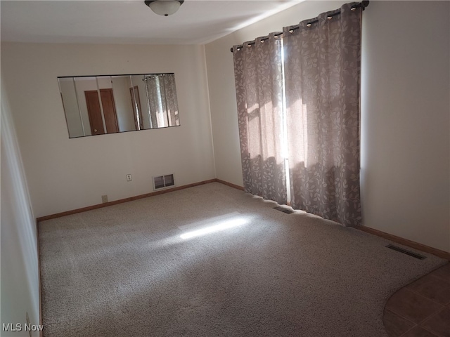 130 Maze Rd, Belpre, OH 45714 - carpeted spare room with baseboards