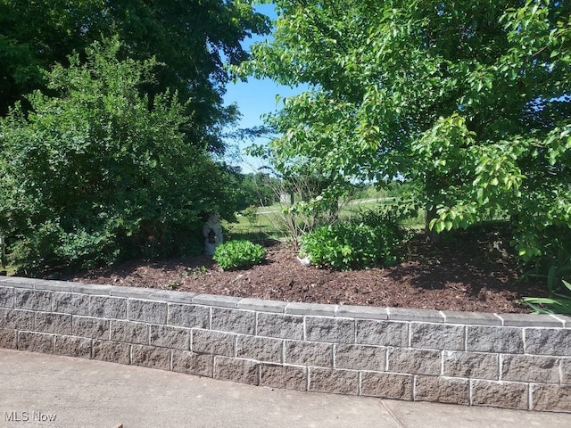 130 Maze Rd, Belpre, OH 45714 - view of patio