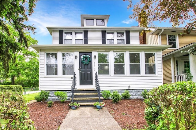 2577 Idlewood Rd, Cleveland Heights, OH 44118 - american foursquare style home featuring entry steps