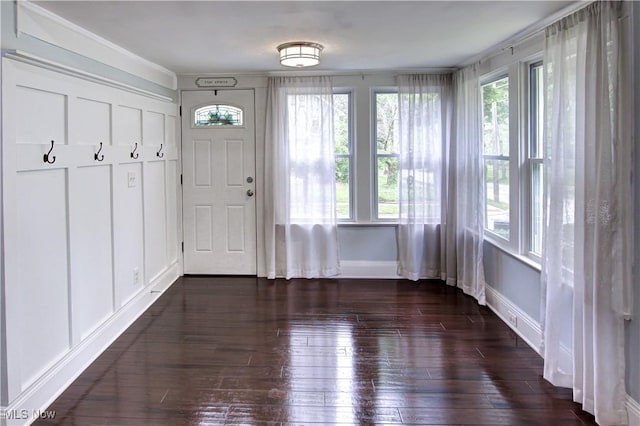 2577 Idlewood Rd, Cleveland Heights, OH 44118 - foyer featuring baseboards and dark wood-style floors