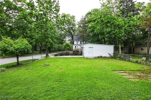 2577 Idlewood Rd, Cleveland Heights, OH 44118 - view of yard with view of scattered trees