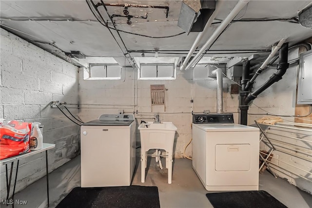 23903 E Baintree Rd, Beachwood, OH 44122 - washroom with washing machine and clothes dryer and electric panel
