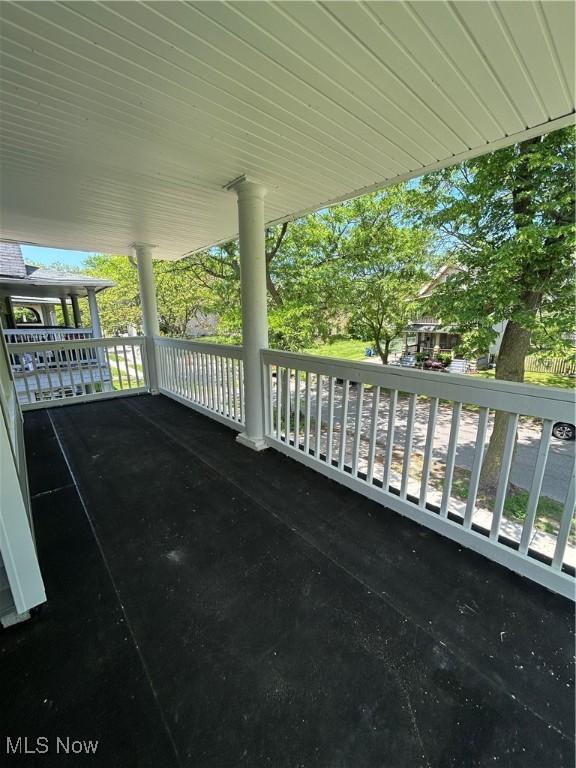 9004 Yale Ave, Cleveland, OH 44108 - photo 5