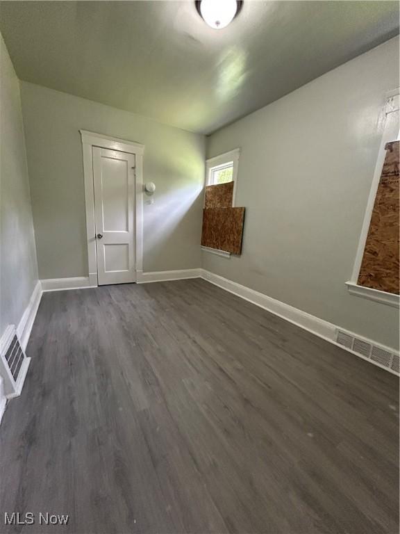 9004 Yale Ave, Cleveland, OH 44108 - photo 24
