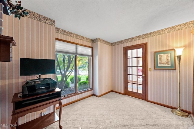 5011 Buttonbush Ln, North Royalton, OH 44133 - carpeted office space with wallpapered walls and baseboards