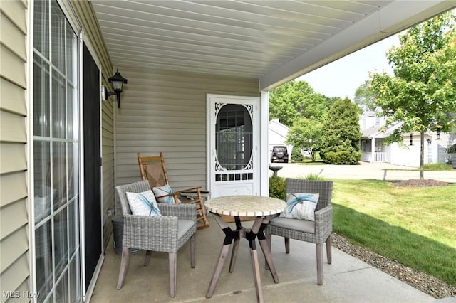 335 Devon Pond, Aurora, OH 44202 - view of patio
