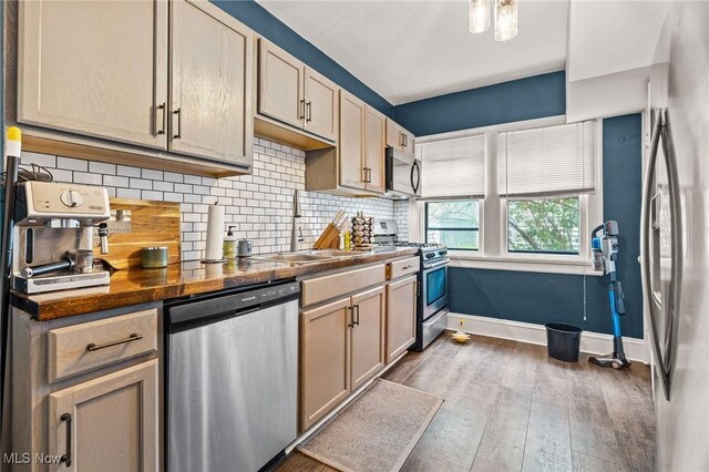 1521 Lincoln Ave, Lakewood, OH 44107 - photo 24