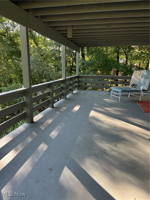 86 Cheyenne Trl, Malvern, OH 44644 - view of patio
