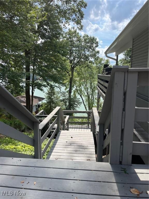 86 Cheyenne Trl, Malvern, OH 44644 - view of wooden terrace