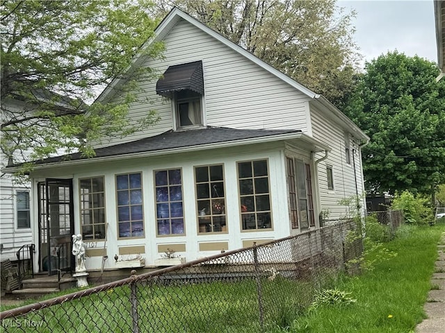 7107 Lawn Ave, Cleveland, OH 44102 - photo 2