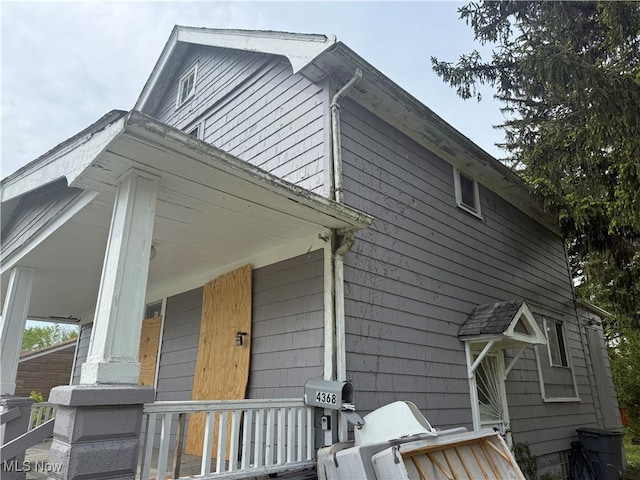 4368 E 156th St, Cleveland, OH 44128 - photo 2
