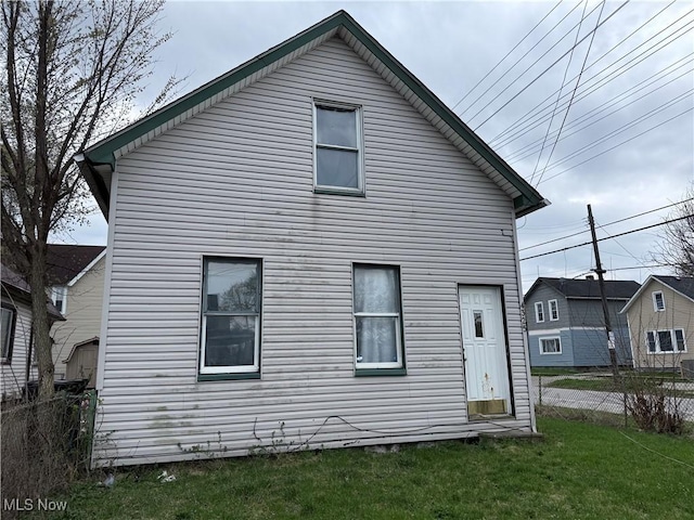 4325 Trent Ave, Cleveland, OH 44109 - photo 2